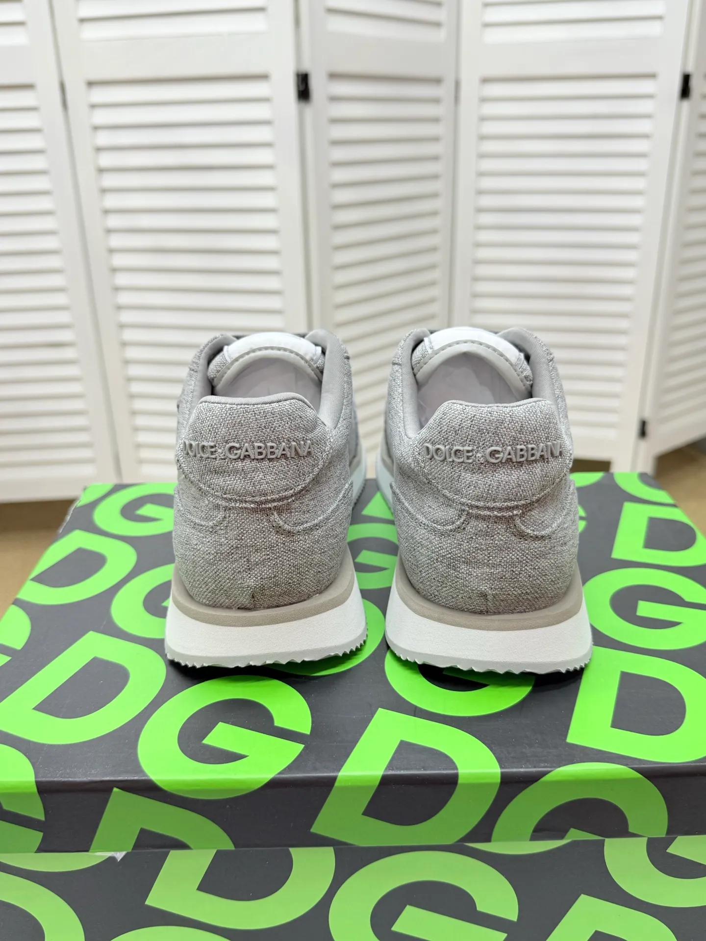 Men's clothing and shoes 230. The latest sports and casual shoes for couples (DG) are fashionable and versatile, and can add luster to various looks. Create an exquisite design with unique dynamic vitality and modern atmosphere, showing modern elegance. Size: 36-46 (45 and 46 are custom-made and cannot be returned or exchanged) Se